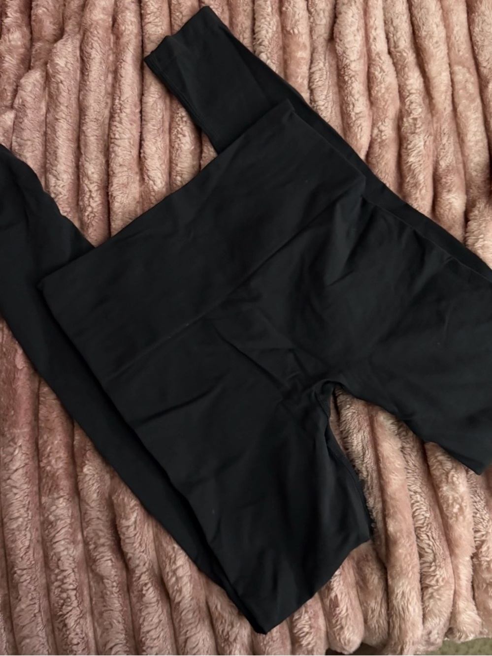 SKIMS Black High Waist Leggings Stretch